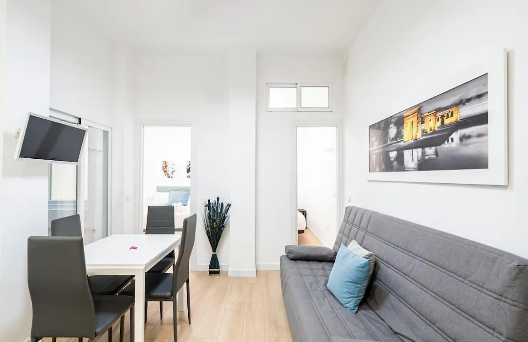Flat in Embajadores FOU-1